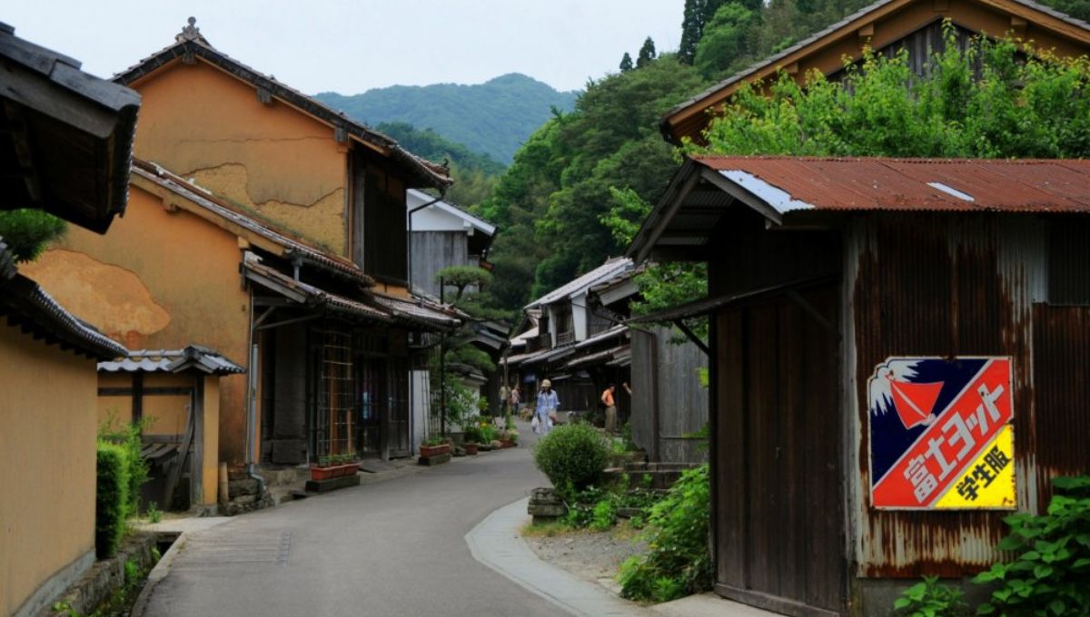 Emirates Airlines Iwami Office in Japan