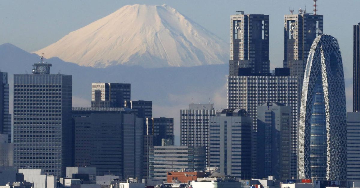 Emirates Airlines Komatsu Office in Japan