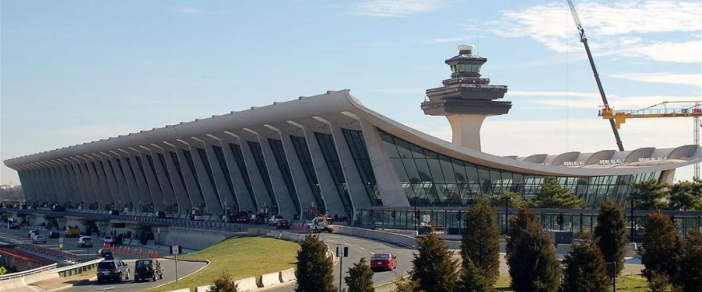 Emirates Airlines IAD Terminal – Dulles International Airport