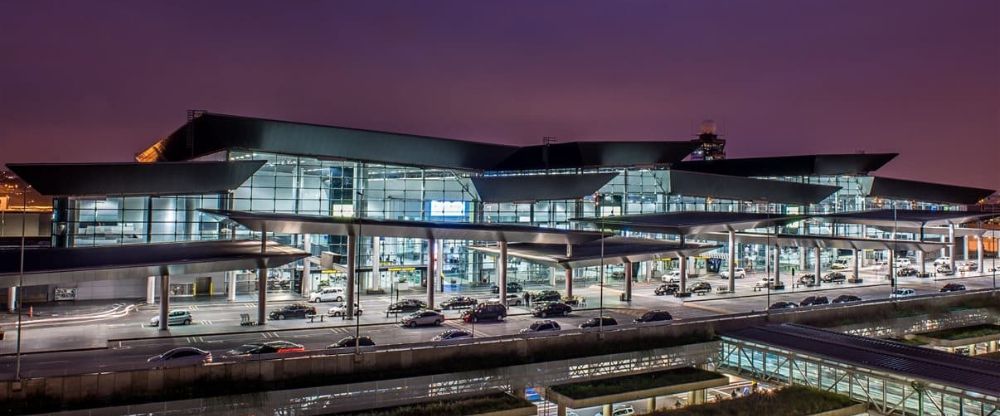 Emirates Airlines GRU Terminal – Sao Paulo/Guarulhos International Airport